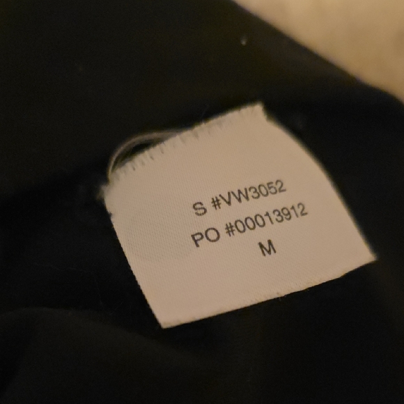 Vuori Women's Black Bike Shorts - Picture 6 of 6